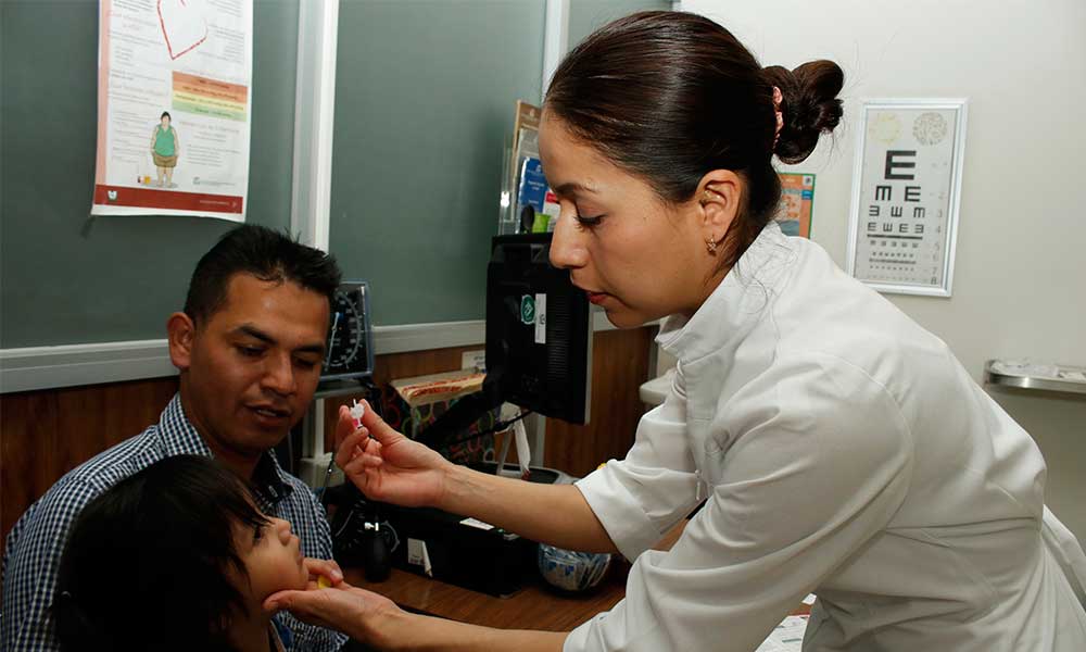 Pesa irregularidad en la distribución de vacunas en Puebla