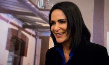 Vinculan a exagente de Puebla por caso Lydia Cacho