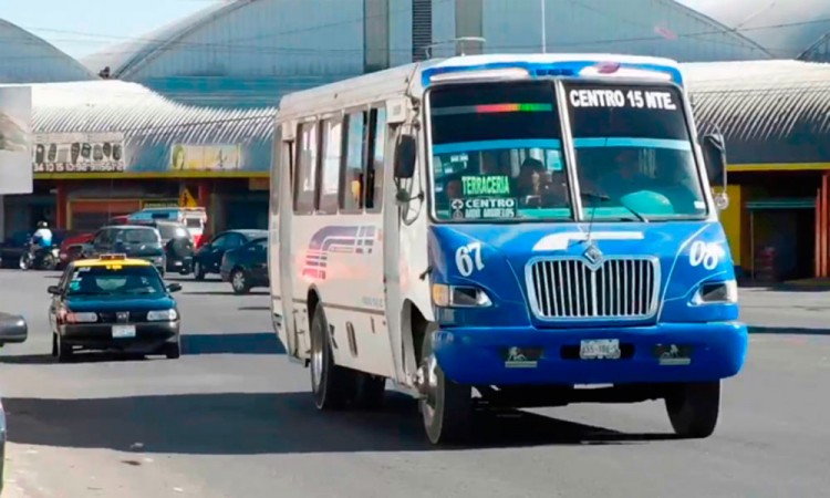 Pese al aumento de tarifa, no hay mejoras en el transporte público de Puebla