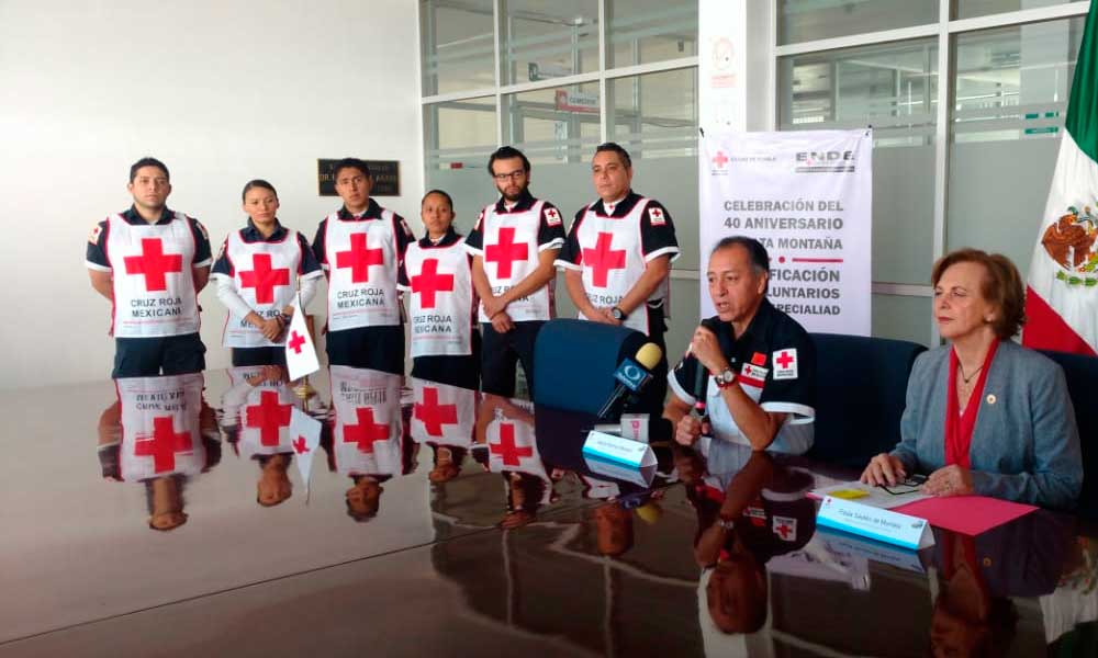 Celebran 20 años de especialistas de Alta Montaña de Cruz Roja