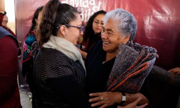 Entregan ayudas navideñas en Juntas Auxiliares