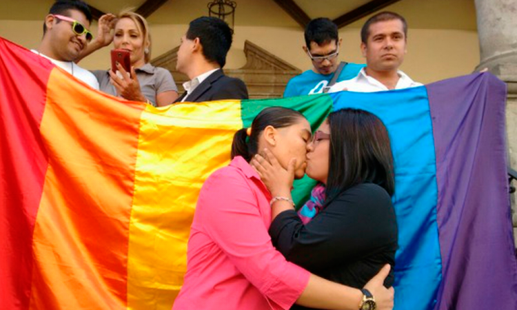 CNDH se suma para que Puebla avale matrimonio igualitario