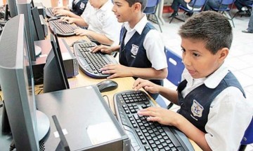 Dejarán tareas en línea en Puebla por coronavirus 