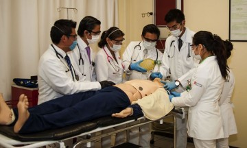UPAEP también retira a practicantes de hospitales por coronavirus