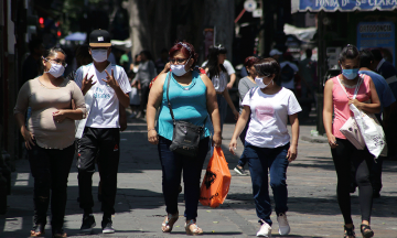 Impedir&aacute; Barbosa aglomeraci&oacute;n en mercados; propone venta casa por casa 