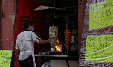 Mentira, cierre de establecimientos comerciales en Puebla