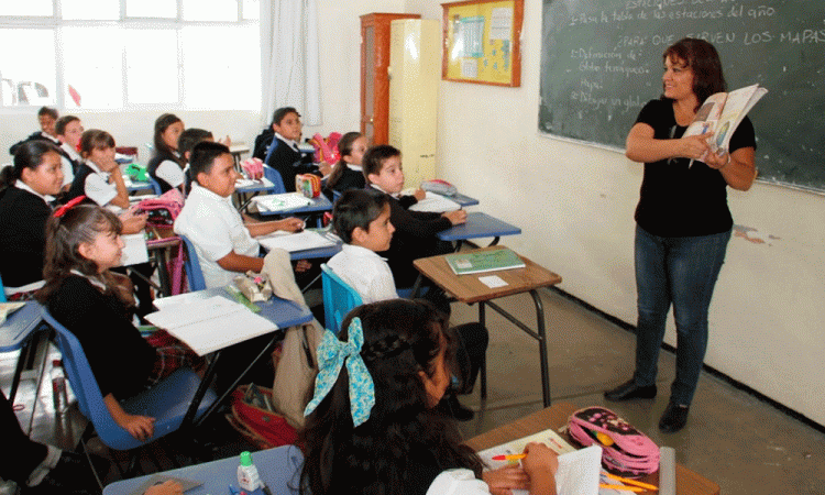 Este 15 de mayo maestros recibirán hasta 90 mil pesos como estímulo en Puebla