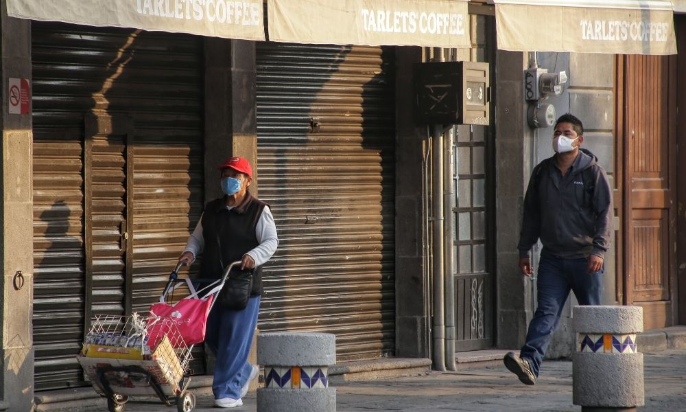 Clausurarán negocios no esenciales que reabrieron en Puebla