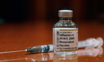 Avalan médicos adelantar vacunación H1N1 por Covid-19