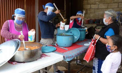 ¡Todos necesitamos de todos! Arrancan comedores comunitarios BUAP