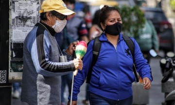 Aumentan muertes, pero bajan contagios Covid-19 en Puebla 