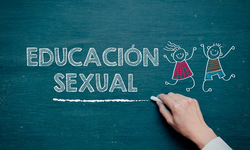Congreso exhorta al gobierno para que garantice la educación sexual en escuelas