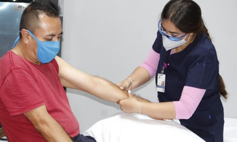 Reactivan en el ISSSTEP servicio de fisiatría