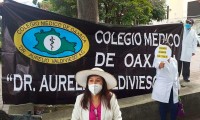Médicos de Puebla se solidarizan con el doctor Yuca, detenido en Chiapas  