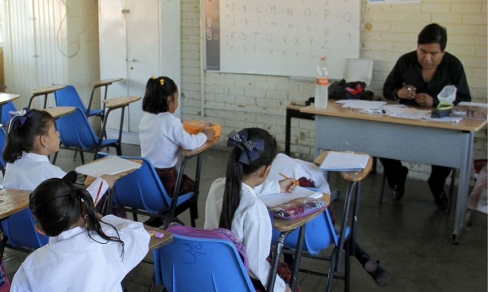 Proyecta SNTE en Puebla deserción escolar por falta de TV ante regreso a clases