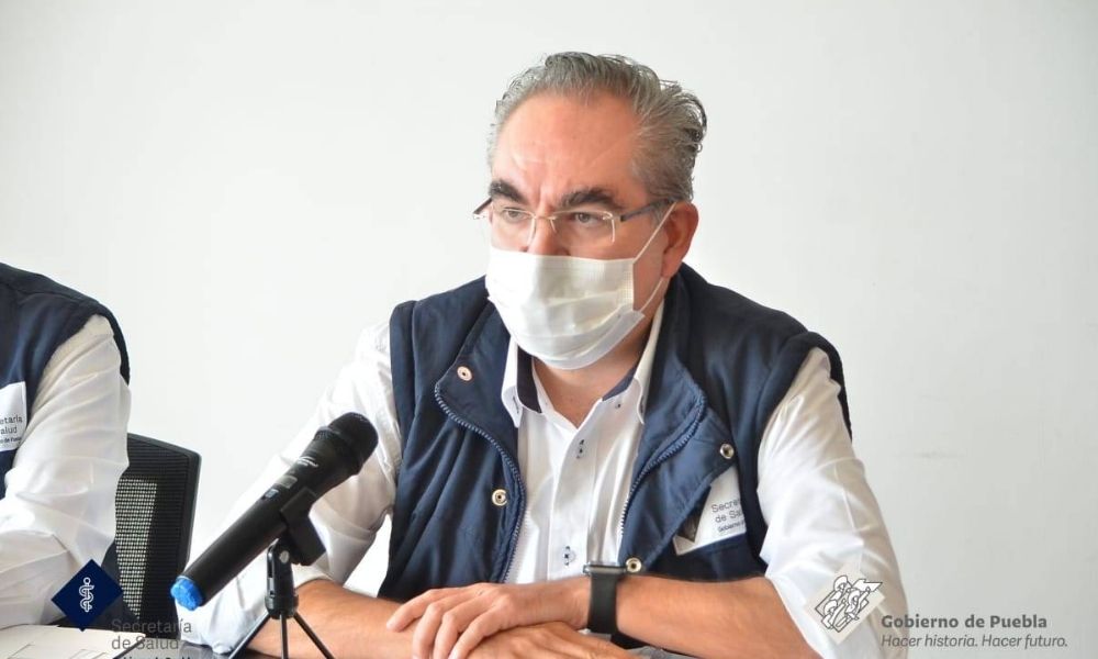 Disminuyen contagios, pero aumentan muertes Covid-19 en Puebla 