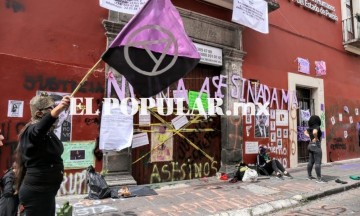 Fuera de la ley, toma de la CEDH, dice Barbosa 