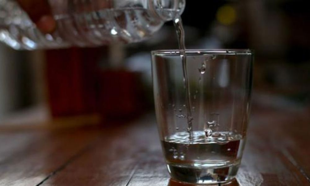 Muerte cerebral, presenta joven de 22 años tras ingerir alcohol adulterado en El Seco 
