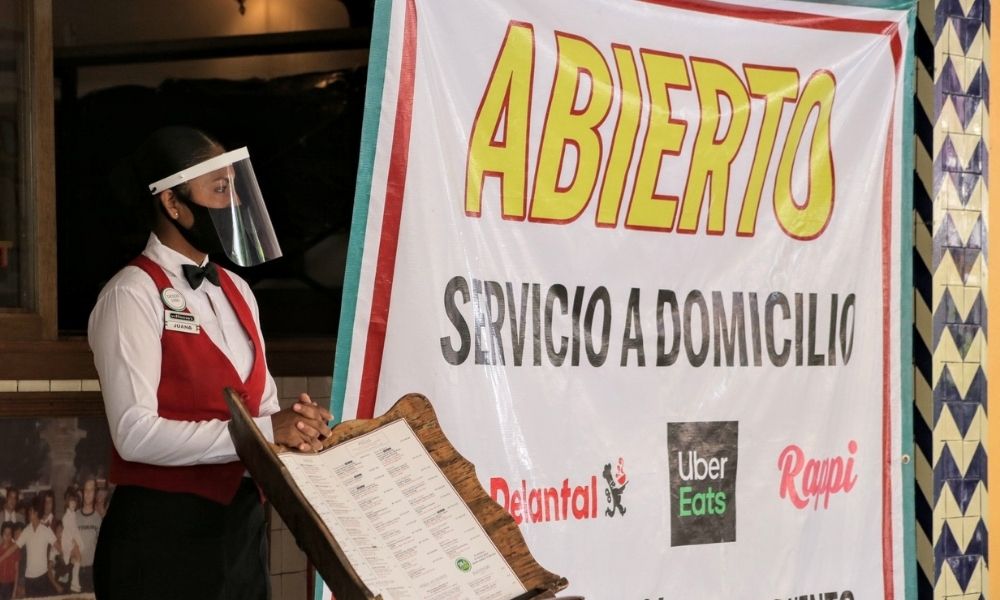 Analizarán ampliar horario y apertura domingos de restaurantes en Puebla 