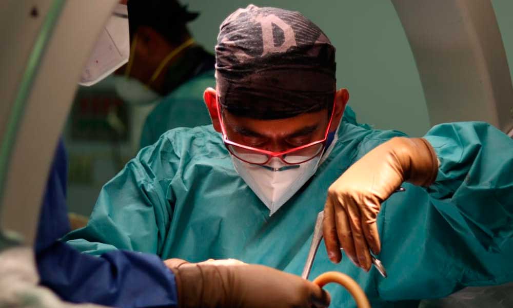 Realiza ISSSTEP cirugía a paciente con fractura múltiple de columna vertebral