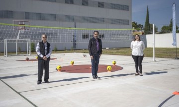 Los estudiantes debían contar con un espacio para actividades deportivas.