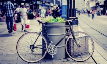 Para proteger a los peatones, ciclistas y personas con discapacidad.