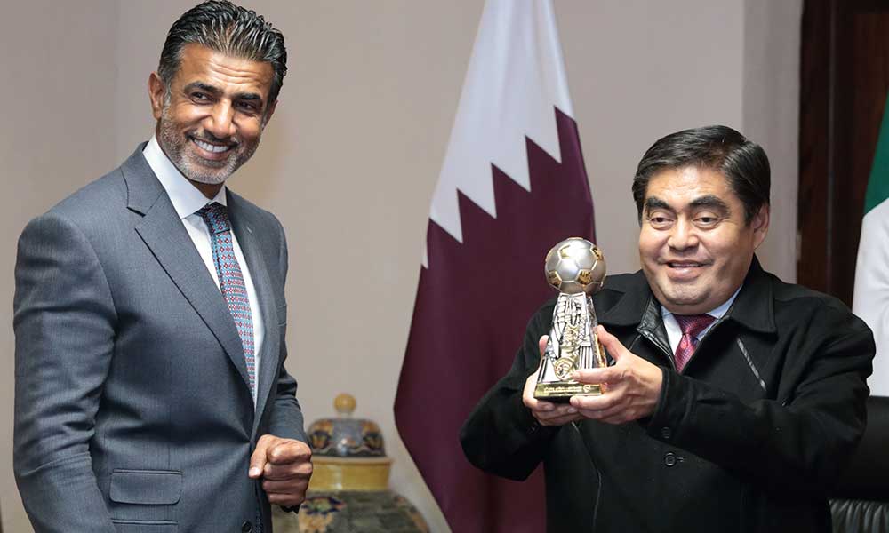Miguel Barbosa se reúne con embajador de Qatar