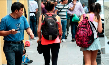 Mujeres acosadas 