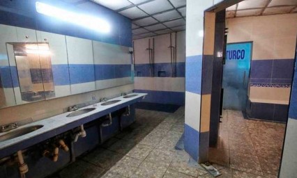 Casos de infartos evidencia operación de baños clandestinos en Puebla