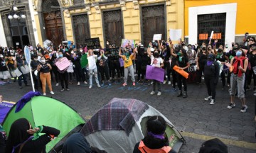 Critican marcha feminista y a la Red Plural de Mujeres 