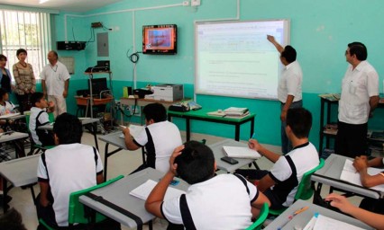 Van por plazas definitivas para maestros de telebachillerato comunitario