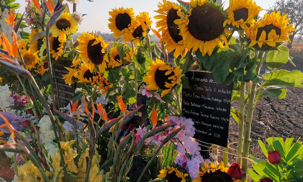 Con flores recuerdan a los Moreno Valle, a dos años de su muerte