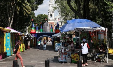 Aplicarán sanciones a vendedores ambulantes y comercios establecidos que no acaten decreto 