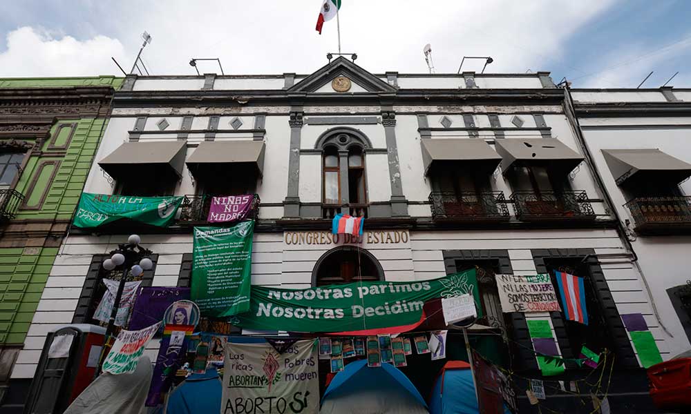 Febrero se vota Ley Agnes; abril será el aborto en Puebla