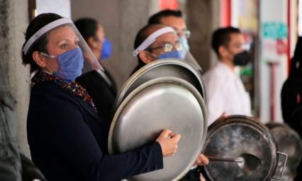 Con “Cacerolazo”, piden a Barbosa abrir los negocios formales