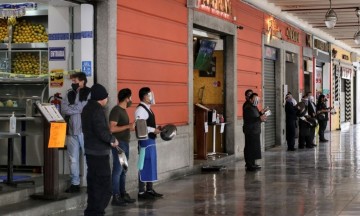 Locatarios y microempresarios del centro se suman a protestas para exigir apertura 