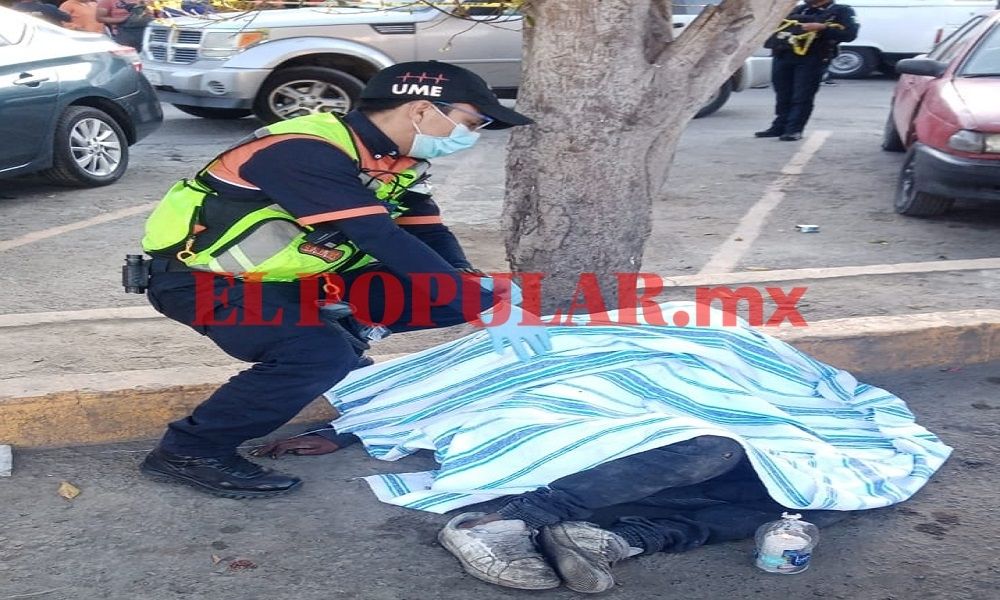 Hombre en situación de calle muere junto al mercado Morelos