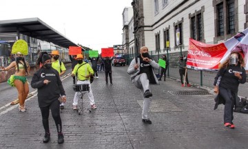 Dueños y trabajadores de gimnasios exigen apoyos tras autorizar la apertura de sus negocios 