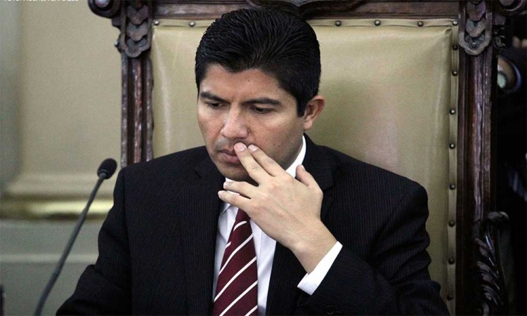 Analiza Eduardo Rivera competir en alianza, sin el PAN, para la presidencia municipal de Puebla