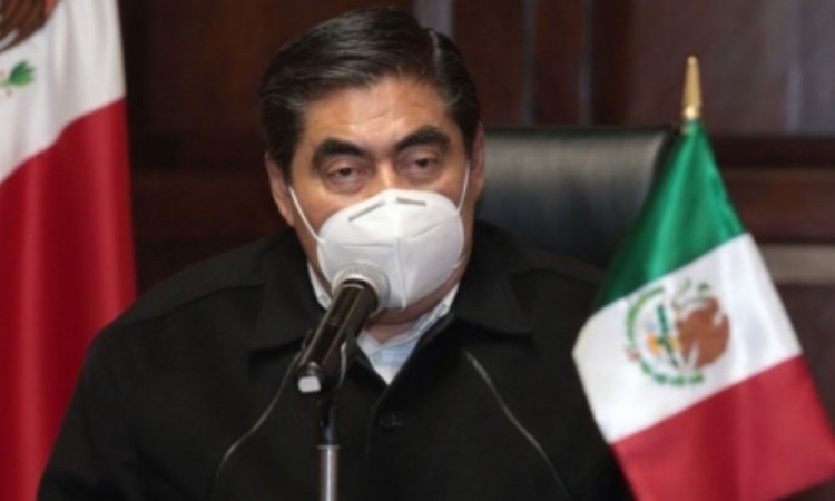 Barbosa refrenda compromiso para acabar con grupos criminales en Puebla