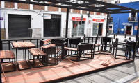 Buscan reactivar economía de restauranteros con terrazas móviles 