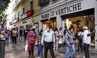 Comerciantes ambulantes así como los establecidos incumplen días solidarios en Puebla por pandemia