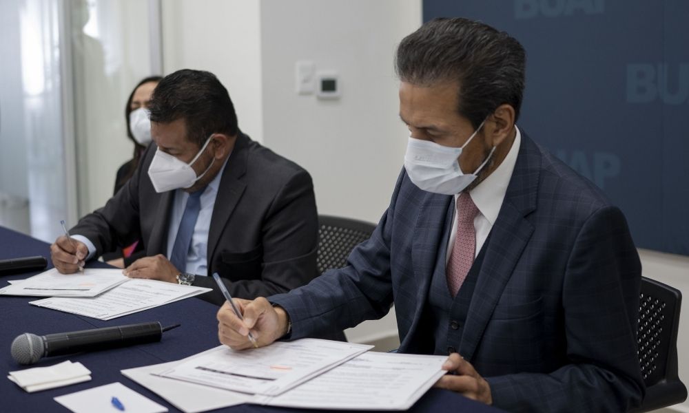 BUAP y sindicatos logran incremento salarial de 3.4 por ciento