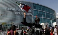 Las vallas fueron derrumbadas; feministas en Puebla hicieron vibrar el #8M2021