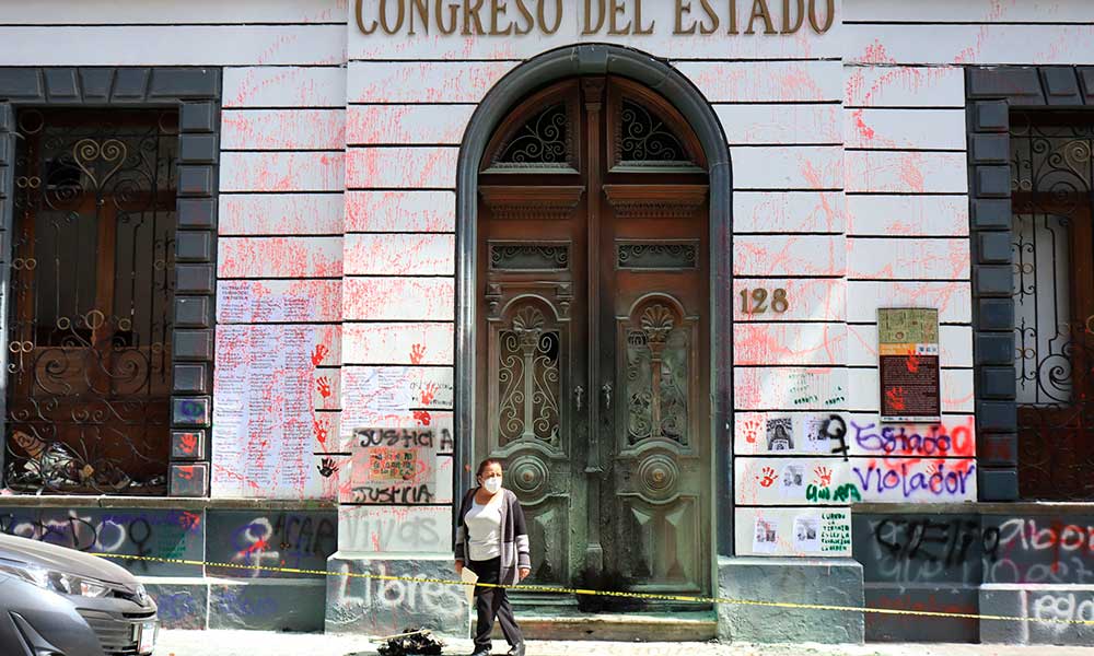 En deuda con mujeres, al cumplirse un año de #UnDíaSinNosotras desde el gobierno de Puebla