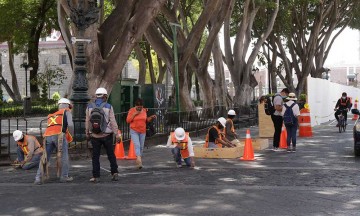 ¿Cómo afectará la remodelación del Zócalo de Puebla a comercios? 