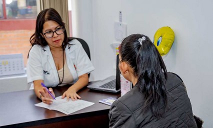 Claudia Rivera trabaja en la prevención y erradicación de la violencia contra las mujeres