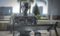 Develan escultura a Don Cuco ‘El Guapo’ primer robot pianista con inteligencia artificial