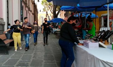 Barbosa pide no disminuir medidas durante el Día de las Madres 