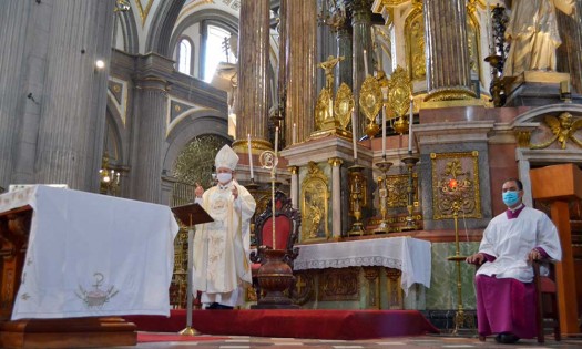 Arzobispo de Puebla manda mensaje a las madres por el 10 de mayo